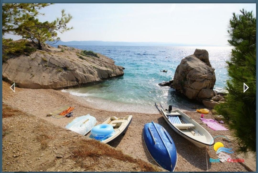 Apartmani Mares - 20 M From The Beach Brela Luaran gambar